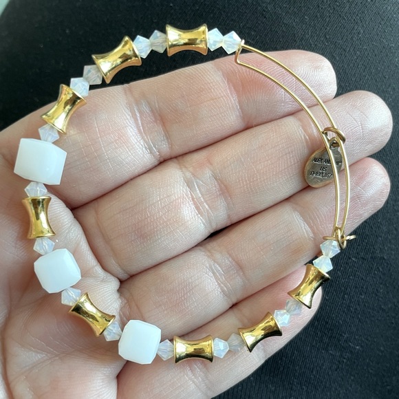 RARE Alex & Ani Swarovski Crystal Bracelet - Picture 2 of 2